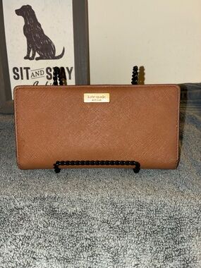 kate spade New York Brown Saffiano Leather Wallet-Project
